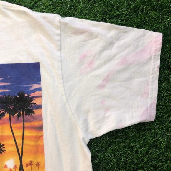 Men’s White Texas In-N-Out Burger Graphic Tee - Picture 3 of 6